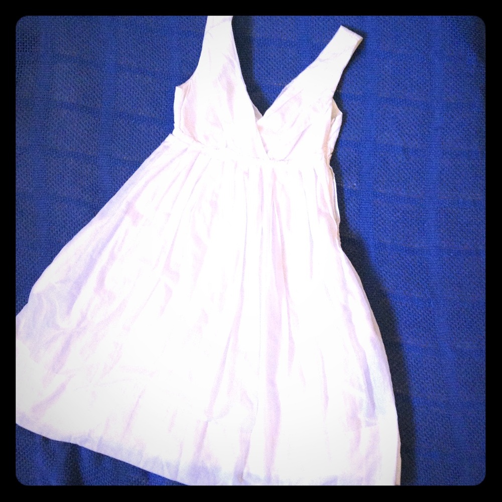 GAP while silk sleeveless dress